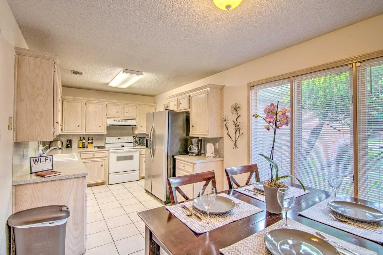 Lubbock Home With Deck And Yard - 8 Miles To Ttu! Buitenkant foto