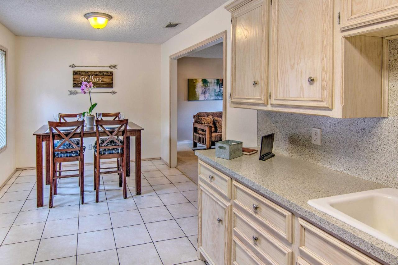 Lubbock Home With Deck And Yard - 8 Miles To Ttu! Buitenkant foto