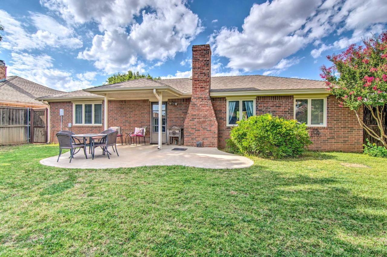 Lubbock Home With Deck And Yard - 8 Miles To Ttu! Buitenkant foto